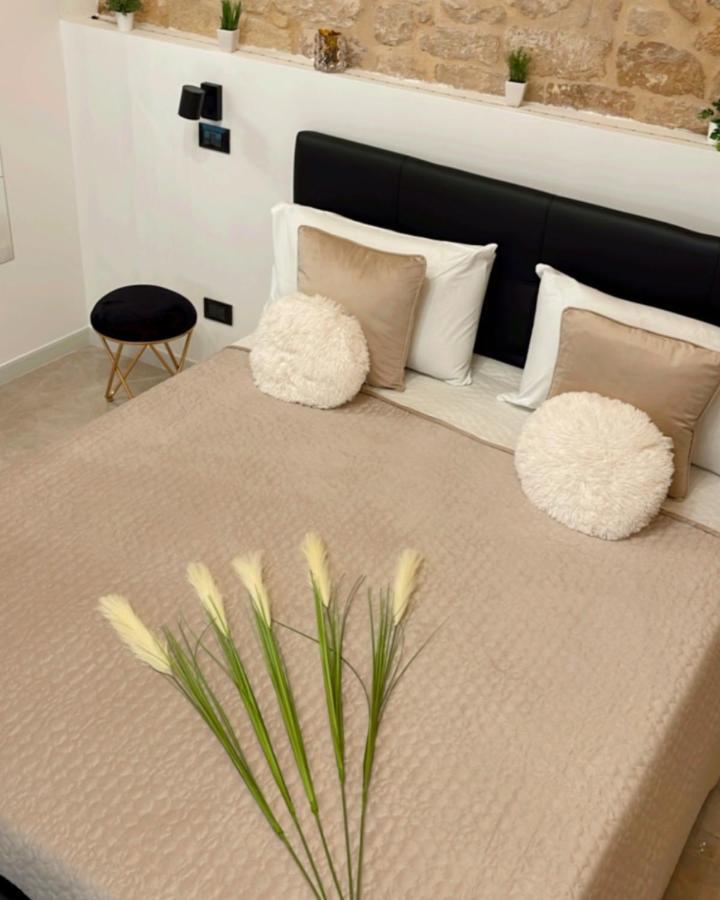 Suite Whiteflower Барі Екстер'єр фото